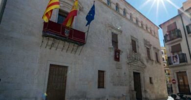 El Ayuntamiento de Villena se suma al día de Luto Oficial por los fallecidos en la DANA del 29 de octubre de 2024