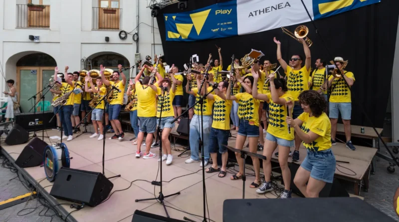 Villena es Música (VEM) cumple 10 años con más de 80 actuaciones en 12 escenarios en dos días de música gratuita por las calles de la ciudad