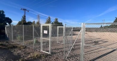 Abiertas las áreas caninas del Recinto Ferial y de la Pinada Galbis tras la instalación del nuevo vallado