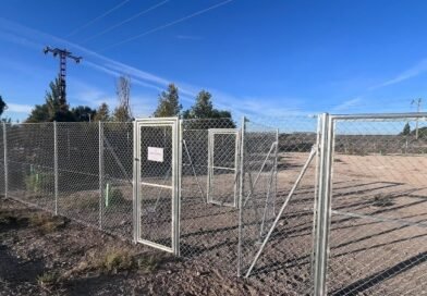 Abiertas las áreas caninas del Recinto Ferial y de la Pinada Galbis tras la instalación del nuevo vallado